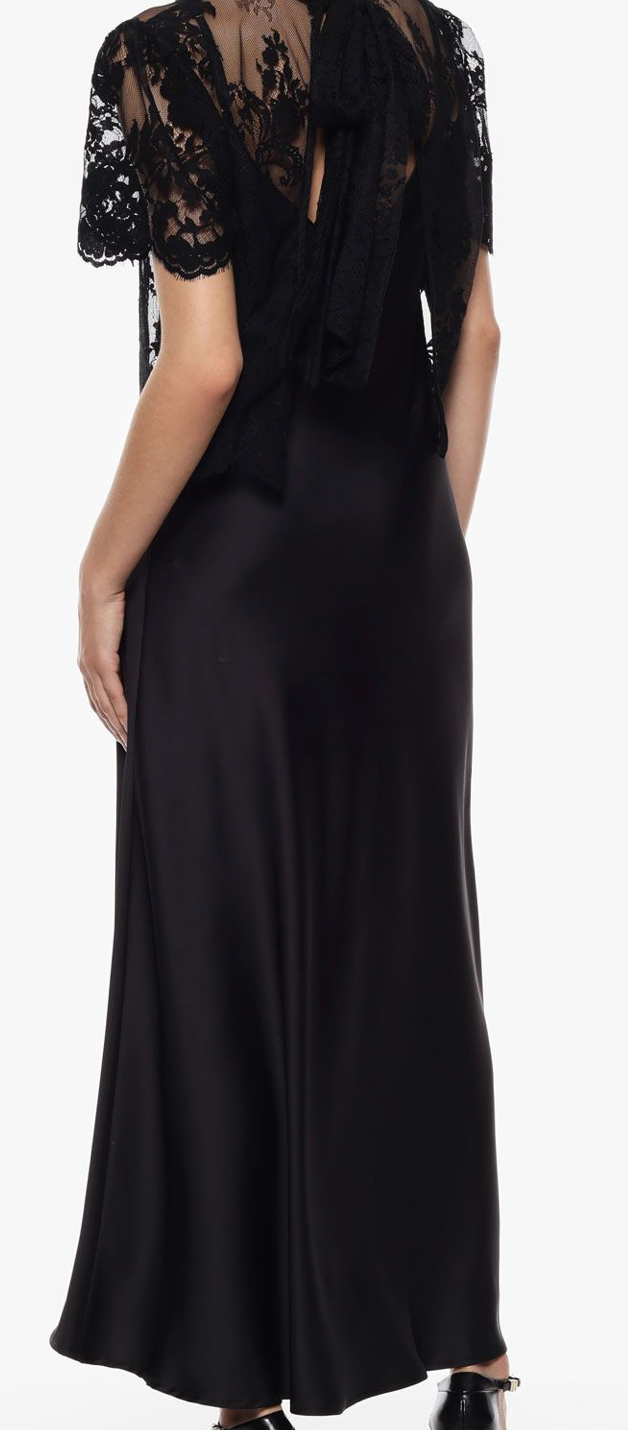 Abito lungo con manche corte